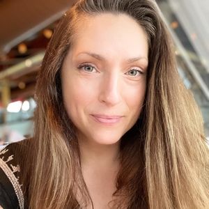 Meet your Posher, Jennifer